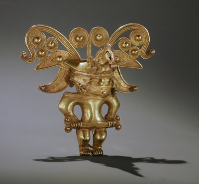 Tairona-Kriegerfigur-Anhänger (Gold) von Pre Columbian